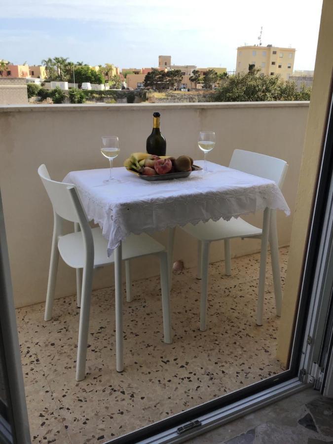 Appartamento Casa Libeccio e Casa Blu Marino Favignana Esterno foto