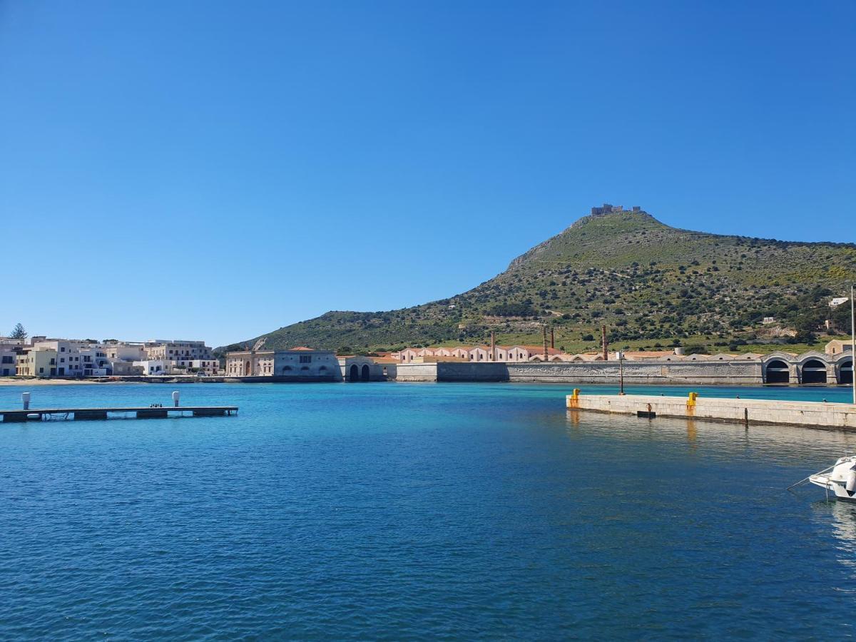 Appartamento Casa Libeccio e Casa Blu Marino Favignana Esterno foto